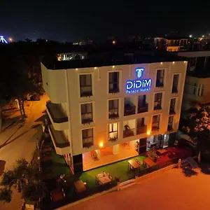 Palace Oda ve Kahvaltı Didim